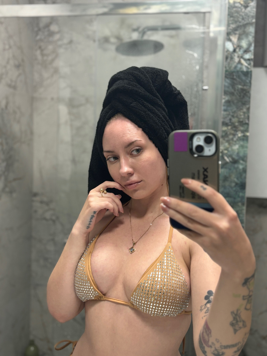 Nude girl KateV in Xuzhou