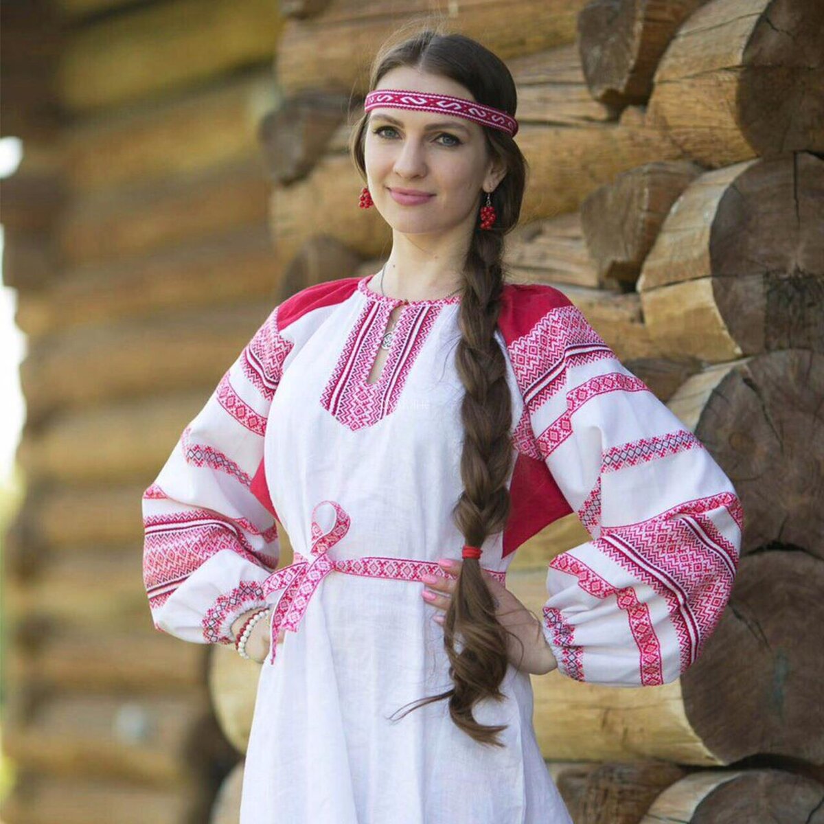Girls in Slavic costumes in Xuzhou