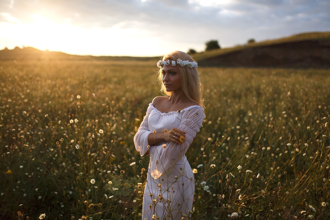 Girls in Slavic costumes in Xuzhou